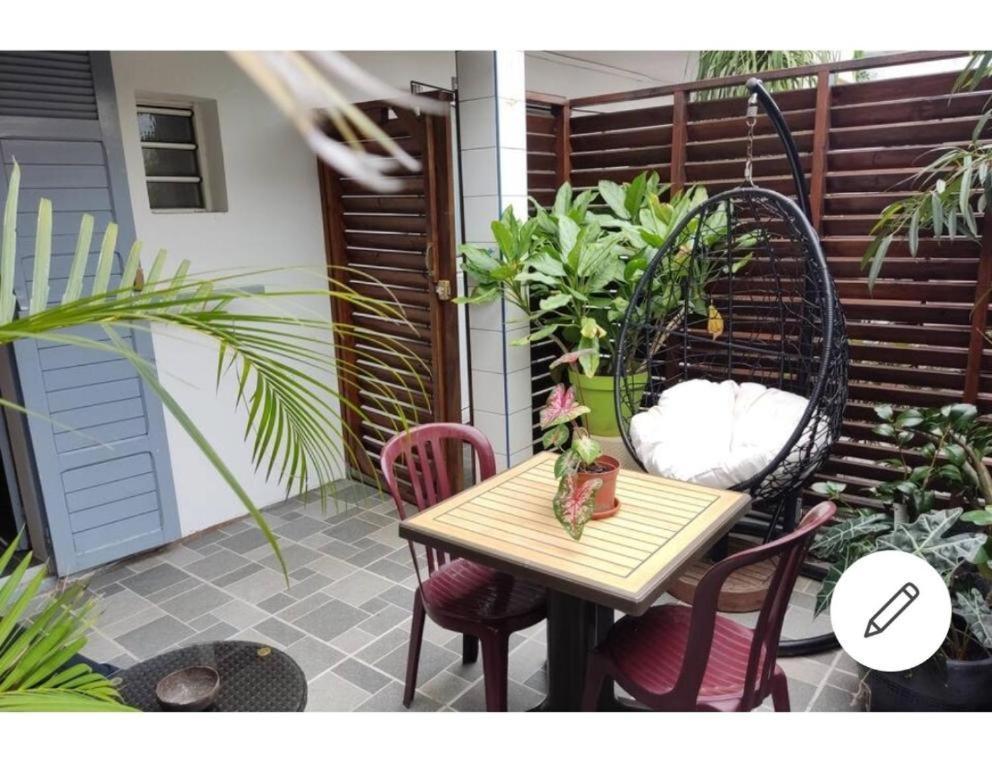 1A - Chambres Et Appartements Au Calme - Centre St Denis - Barachois Saint-Denis Esterno foto